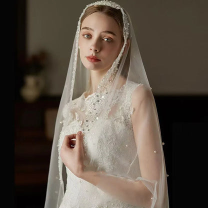 Romantic Long Wedding Veil - 1 Tier Pearls Edge Beading Bridal Headpiece (White) velos para la iglesia