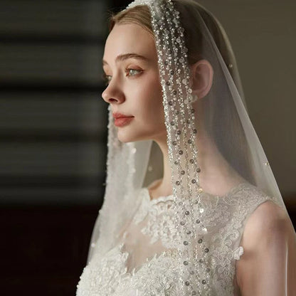 Romantic Long Wedding Veil - 1 Tier Pearls Edge Beading Bridal Headpiece (White) velos para la iglesia