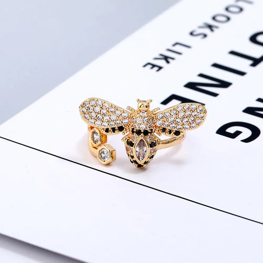 Korean Minimalist Fashion Bee Ring with Full Rhinestones